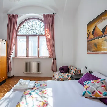 Promenade & Lakefront Bellano