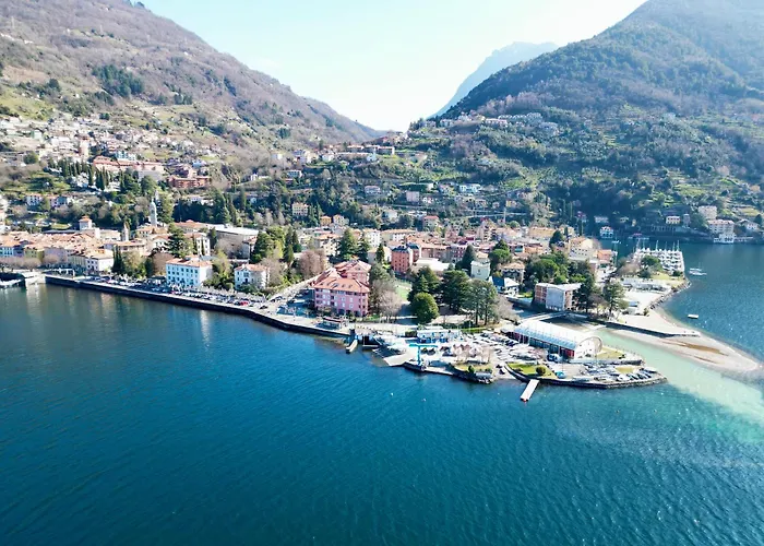 Promenade & Lakefront דירה *