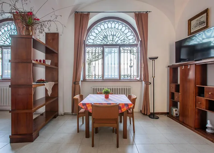 Promenade & Lakefront